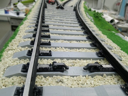 Действующий макет одиночного стрелочного перевода