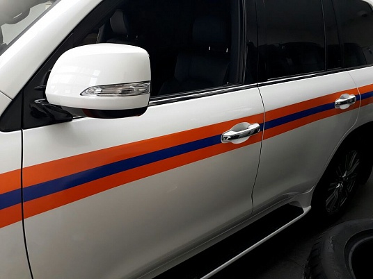 Оклеивание автомобиля Lexus LX570 в цветографическую схему