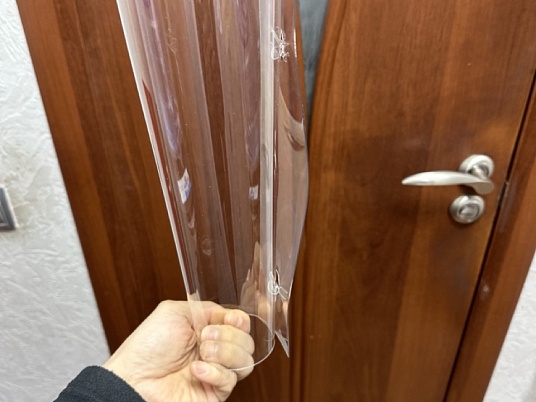 Труба из прозрачного пластика