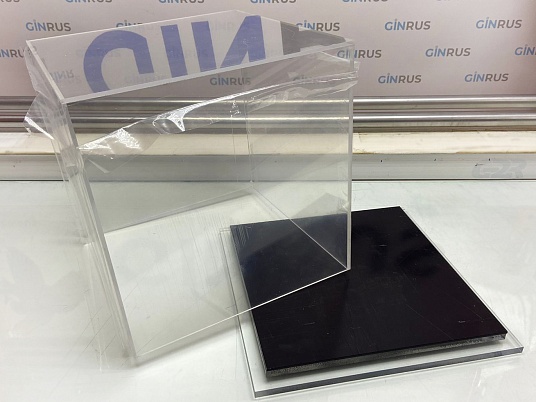 Крышка из оргстекла