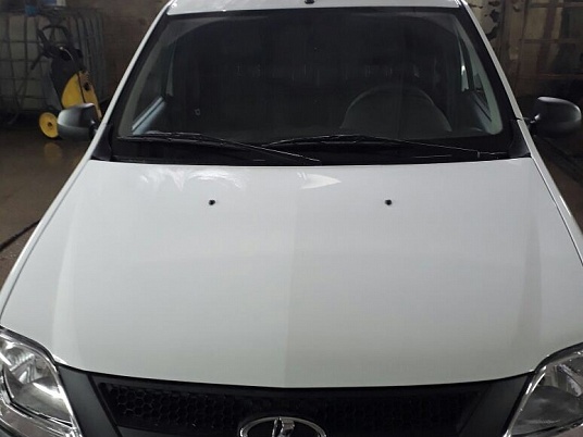 Реклама на автомобиле лада ларгус для СТОУН-СЕРВИС